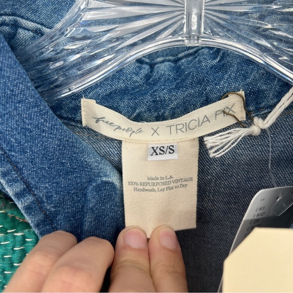 Tricia Fix x Carhartt Tan Denim Canvas Embroidered Upcycled Boho Jacket XS/S NWT - Picture 6 of 9